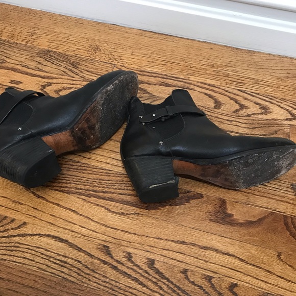 Rag and Bone Black Leather Harrow Booties - Picture 4 of 6